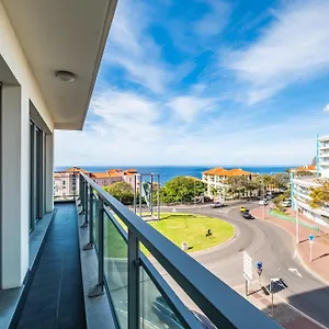 monumental-apartment-funchal-madeira.madeira-islandshotels.com/
