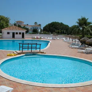 baiona-club-villa-19.hotelaalgarve.com/